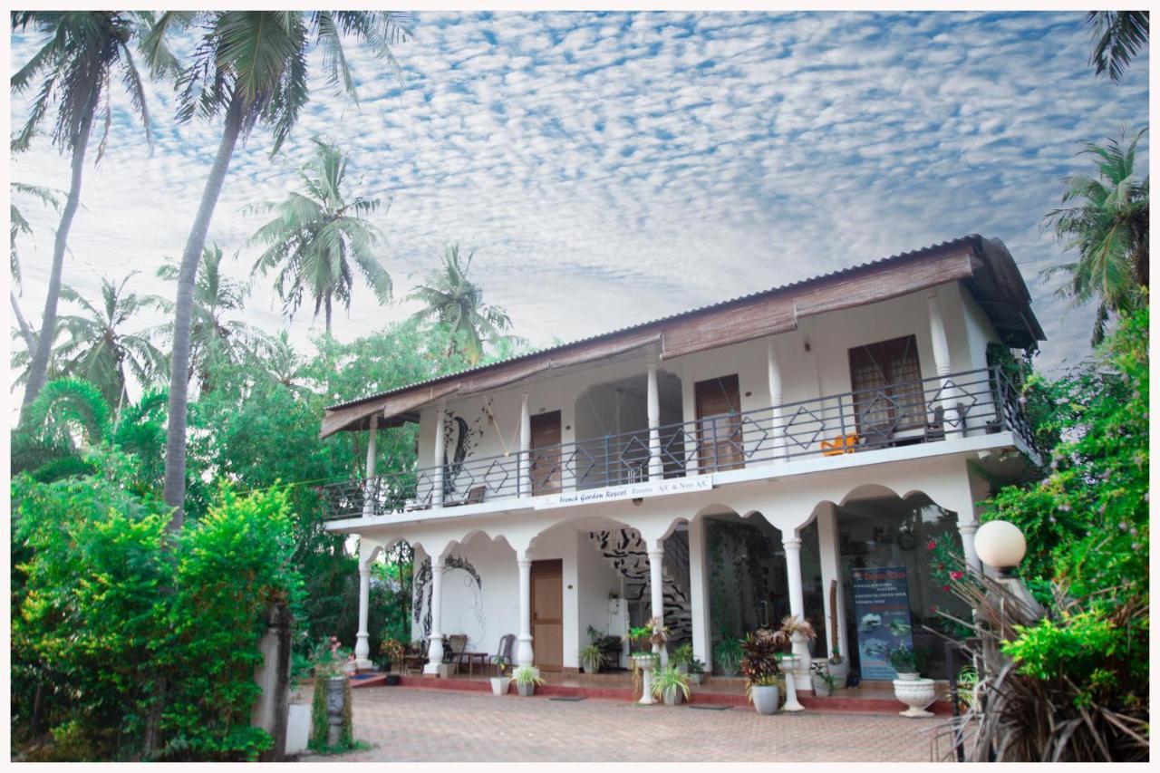 French Garden Resort Uppuveli ภายนอก รูปภาพ