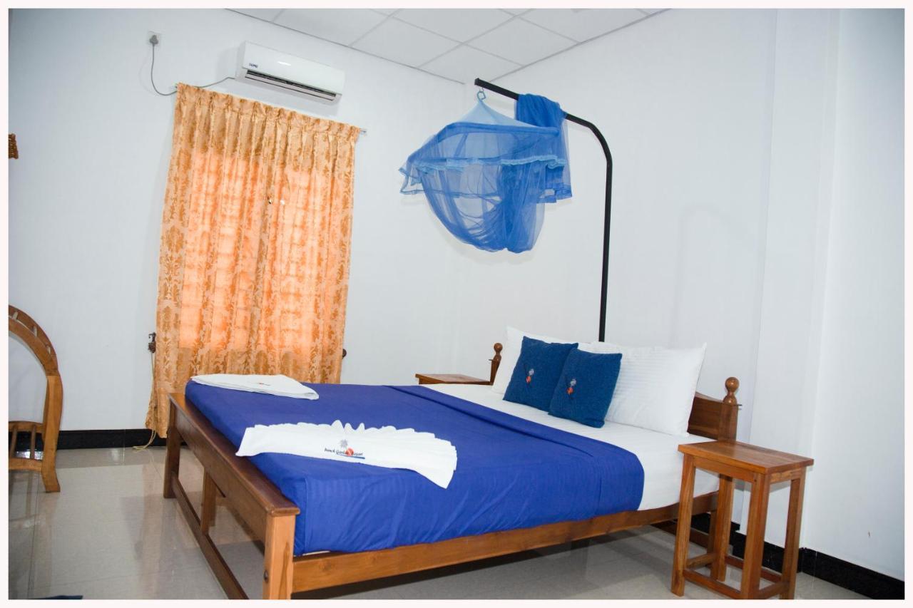 French Garden Resort Uppuveli ภายนอก รูปภาพ