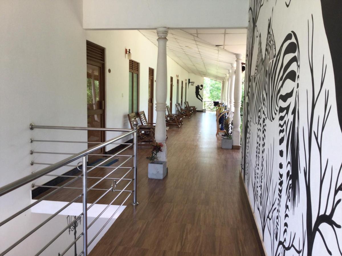 French Garden Resort Uppuveli ภายนอก รูปภาพ