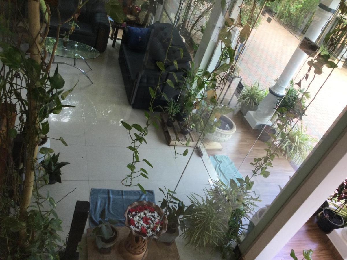 French Garden Resort Uppuveli ภายนอก รูปภาพ