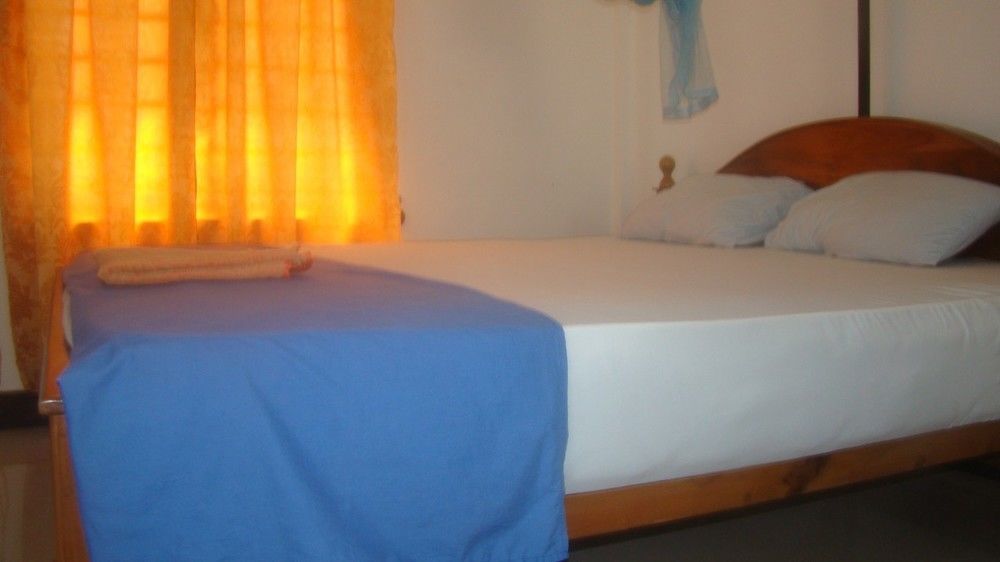 French Garden Resort Uppuveli ภายนอก รูปภาพ