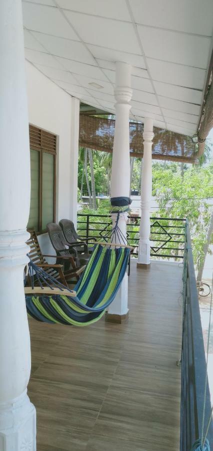 French Garden Resort Uppuveli ภายนอก รูปภาพ
