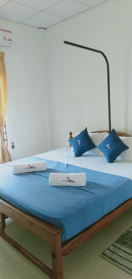 French Garden Resort Uppuveli ภายนอก รูปภาพ