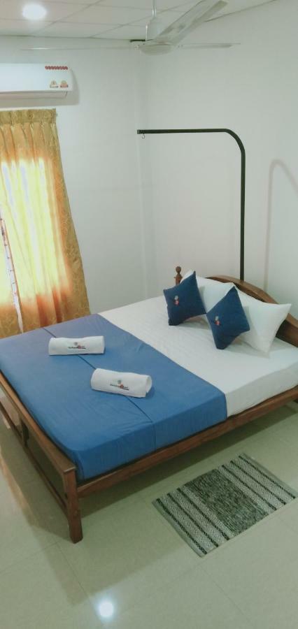 French Garden Resort Uppuveli ภายนอก รูปภาพ