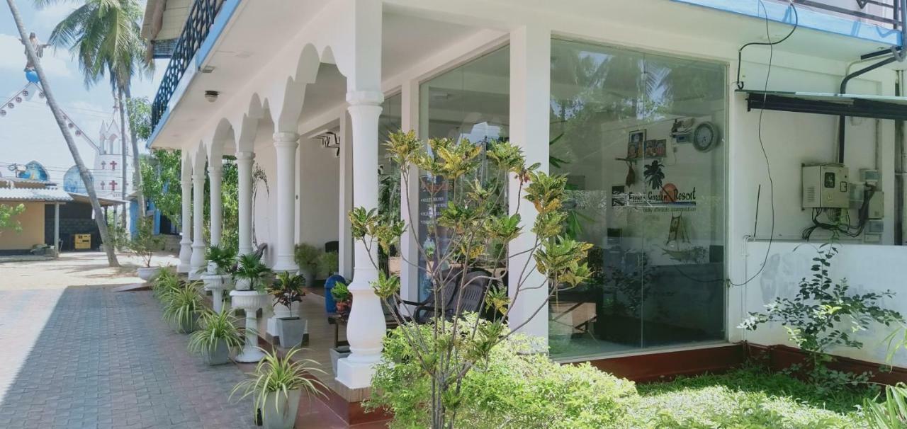 French Garden Resort Uppuveli ภายนอก รูปภาพ