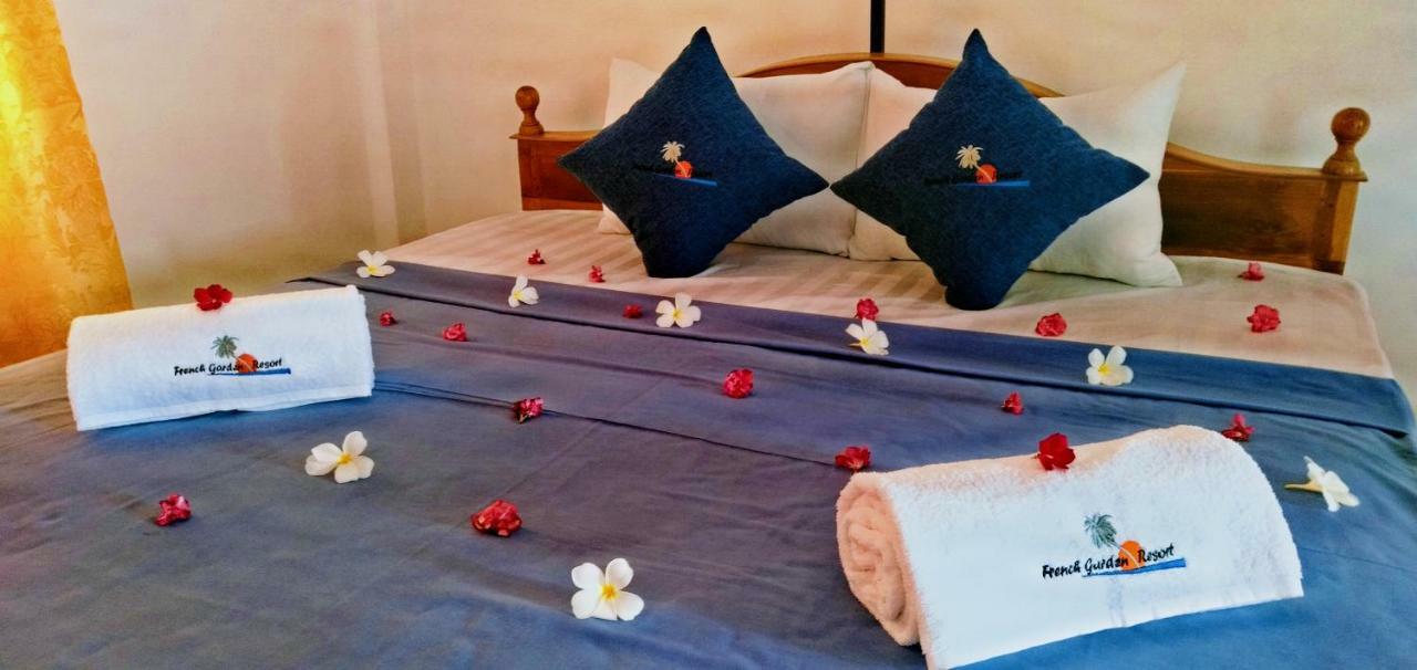 French Garden Resort Uppuveli ภายนอก รูปภาพ