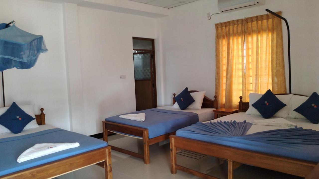 French Garden Resort Uppuveli ภายนอก รูปภาพ